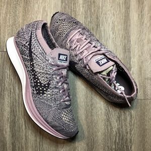 Nike Flyknit Racers